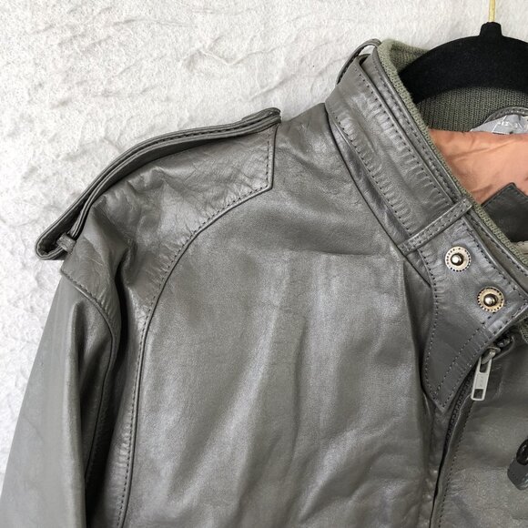 Vintage Members Only Jacket Mens 46 Gray Leather Bomber Moto Epaulets 80s - Picture 13 of 16